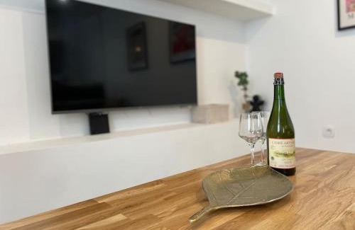 Saint-Vigor-le-Grand House | Le logis BAYA - WEEKEND & HOLIDAY - WIFI & TV