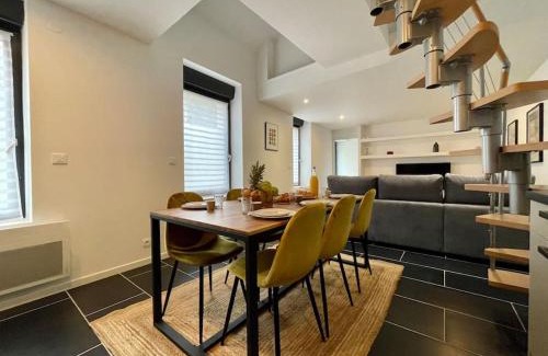 Saint-Vigor-le-Grand House | Le logis BAYA - WEEKEND & HOLIDAY - WIFI & TV