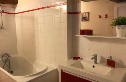 Champigny-sur-Veude Bed & Breakfast | Le Logis de la Pataudière