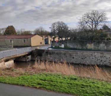 Champagne-les-Marais Apartment | Le logis du pont