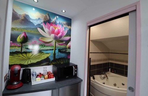 Albertville House | Le Lotus Blanc