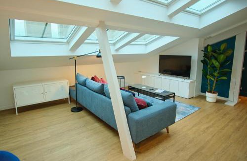 Poincare - Foch - Anatole France - Croix de Bourgogne Apartment | Le Louis XVI - Loft in the clouds in the heart of Nancy