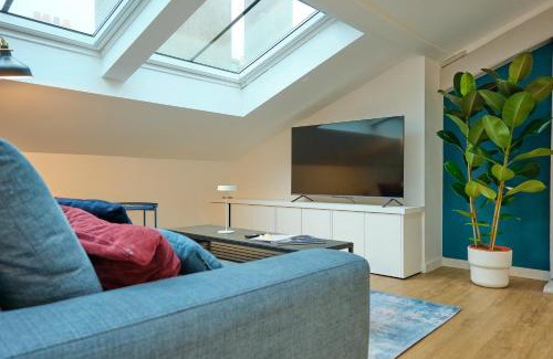 Poincare - Foch - Anatole France - Croix de Bourgogne Apartment | Le Louis XVI - Loft in the clouds in the heart of Nancy