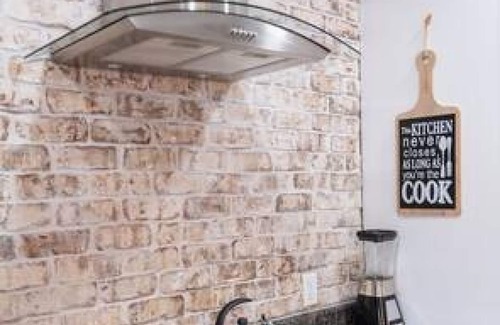 East Durham House | Le Maison Faye - East Durham Charmer 3mins from DT