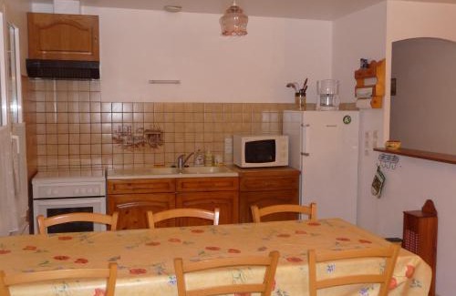 L'Eguille House | le marais