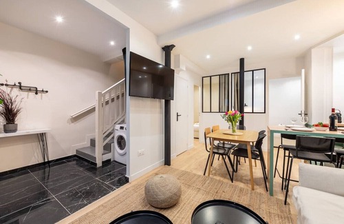 Arts-et-Metiers House | Le Marais l 5BR - Home in Center of Paris with A/C