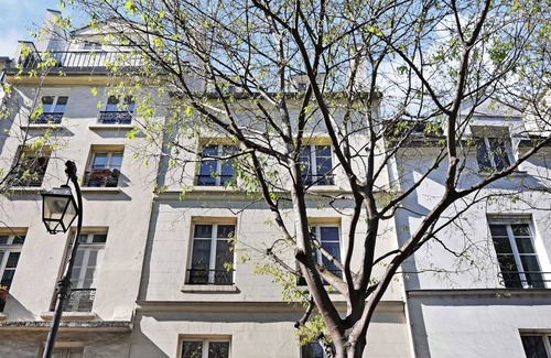Enfants-Rouges Apartment | Le Marais - Rue de Bretagne