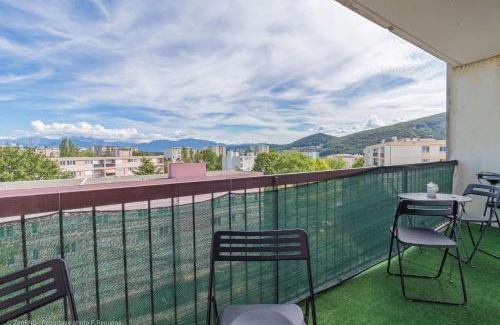 Annemasse Apartment | Le Marbré design 60m2, 2 Stars, Free parking