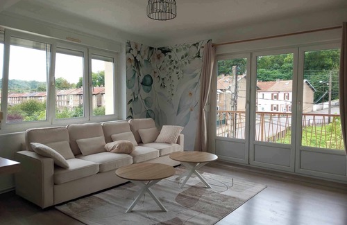 Joeuf Apartment | Le Marie 115m² - Spacious 3 bedrooms - 2 bathrooms - Balcony