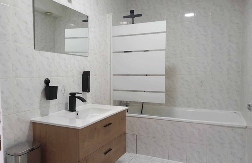 Joeuf Apartment | Le Marie 115m² - Spacious 3 bedrooms - 2 bathrooms - Balcony