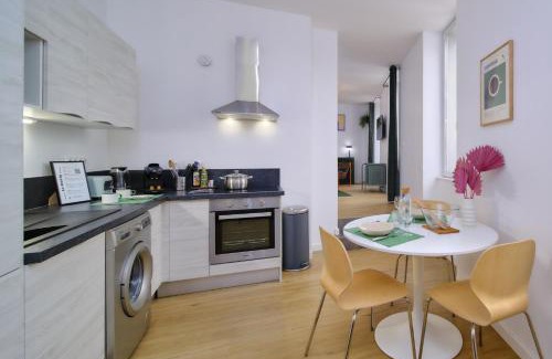 Vienne Apartment | Le Marty, T2 inoubliable, confort et style