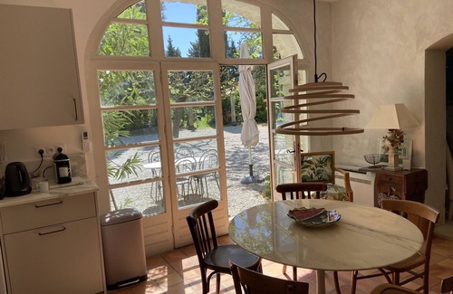 Monteux House | Le Mas Carradou Mas de Prestige en Campagne à 20 Minutes D'avignon