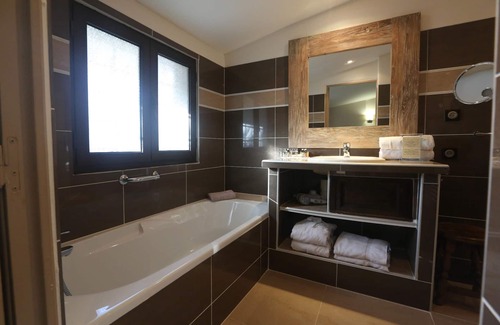 Les Platrieres Hotel | Le Mas d'Entremont