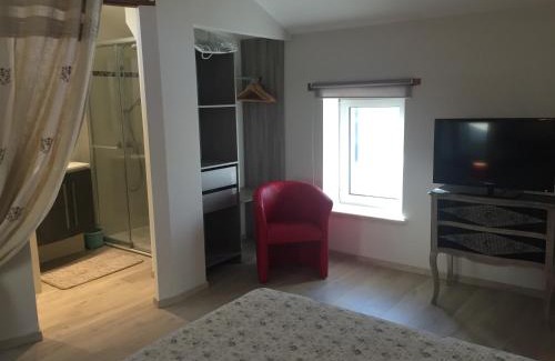 La Garde-Adhemar Apartment | Le MAS d'ISACHRIS le LOFT