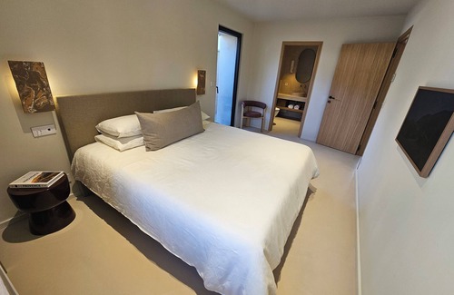 Fontaine-de-Vaucluse Other | Le Mas d'O, enjoy a vacation on the banks of the Sorgue!