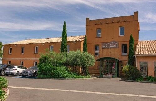 Lezignan-Corbieres Hotel | Le Mas De Gaujac