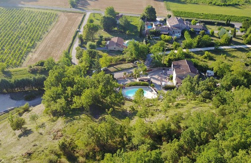 Saint-Alban-sous-Sampzon Cottage | Le Mas de la Colombe* 15personnes, heated pool, 9 bedrooms