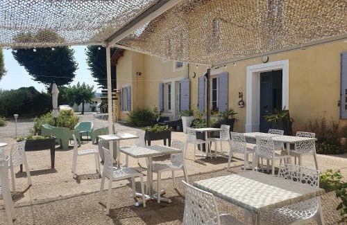 Manosque Hotel | Le Mas des Quintrands Manosque - Motel de charme