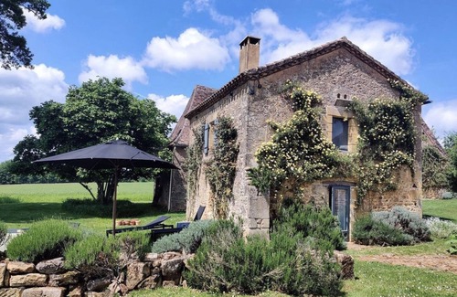 Sainte Croix de Beaumont House | Le Mas & Le Mazet for 13 people