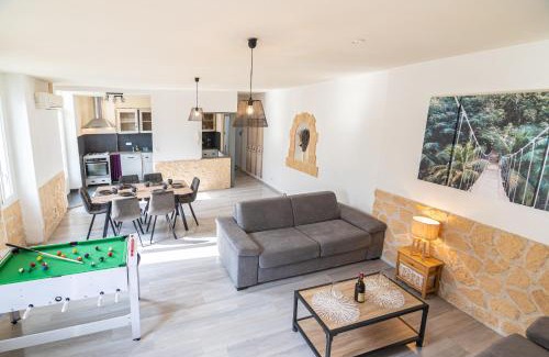 Saint-Paul-Trois-Chateaux Apartment | Le Mazagran