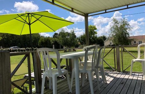 Jau-Dignac-et-Loirac Other | LE MEDOC AUX 4 VENTS