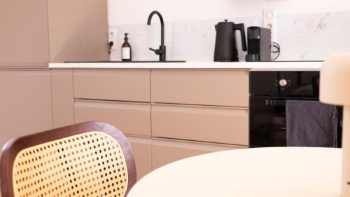 Quartier Bretagne Apartment | Le Mercœur, Studio élégant et calme en hyper centre de Nantes