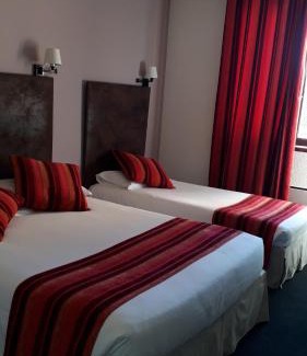 Digoin Hotel | Le Merle Blanc