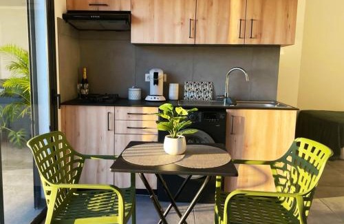 Bois de Nefles Apartment | Le Midori - Private Jacuzzi