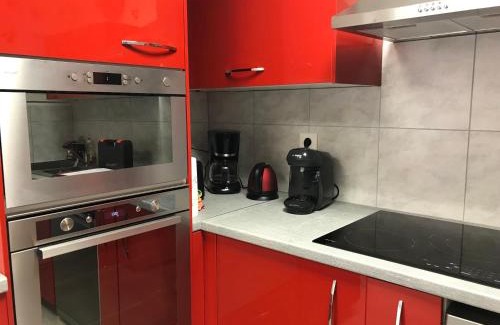 Cœur de Ville Apartment | LE MOMBRUN - Parking Privé - Hypercentre - Patio Intérieur