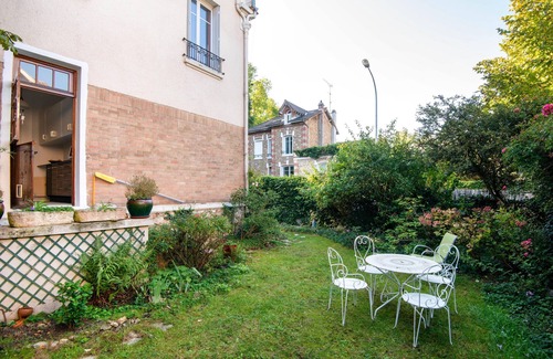 Chaville Apartment | Le Monarque - Appartement avec jardin