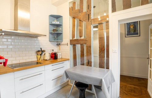 Centre Apartment | LE MONNAIE - Vue Cathédrale