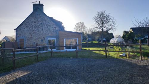 Roz-sur-Couesnon House | Le Mont comme à la maison