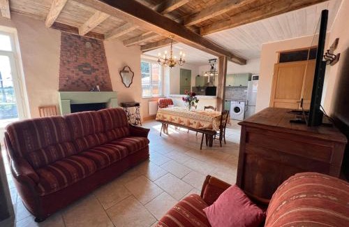 Piegut-Pluviers House | Le Mont de Piegut