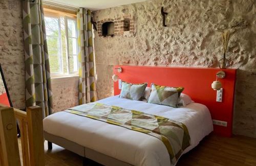 Nazelles-Negron Bed & Breakfast | Le Moulin de Moquesouris - Chambres d'hôtes et table d'hôte