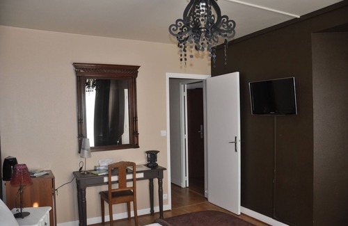 Nouan-le-Fuzelier Hotel | Le Moulin De Villiers