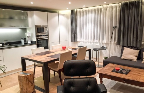 Chamonix City Centre Apartment | Le Mummery by Interhome
