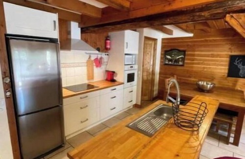 Les Orres Apartment | LE Myosotis bel Appartement Dans Vieille Ferme de Montagne Rénovée