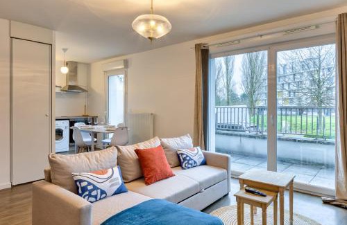 Quartier Sapins-Chatelet-Lombardie Apartment | Le Nicole un appartement en duplex avec balcon et place de parking