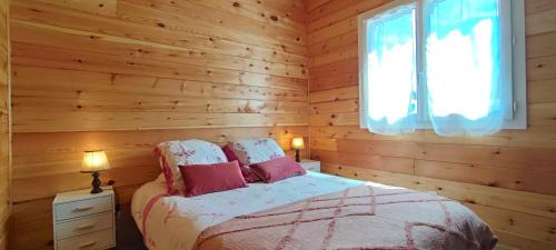 Saint-Genies Ski Chalet | Le nid des Garrigues avec Jacuzzi privé