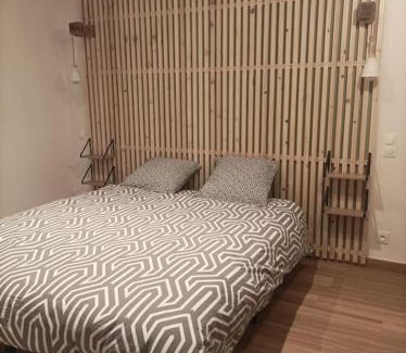 Saint-Yrieix-la-Perche Apartment | Le nid