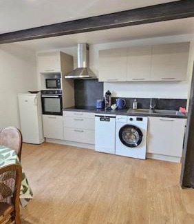 Ceyrat Apartment | Le Noyer 1 #Parking#Calme#Terrasse