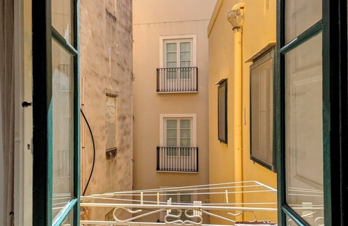Trapani City Centre Apartment | Le Ortensie, terrace in the center of Trapani near the beach