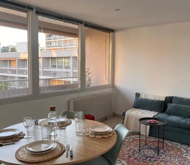 Oullins Apartment | Le paisible