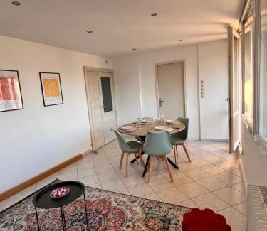 Oullins Apartment | Le paisible