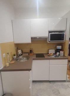 Ozoir-la-Ferriere Apartment | Le Paon chaleureux et calme entre Paris et Disneyland