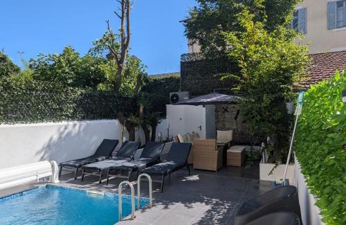 Montlucon Apartment | Le Patio - Villa Valmy - Hypercentre - Gare SNCF