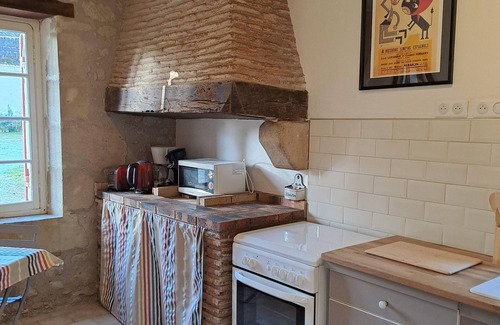 Montignac-de-Lauzun House | Le Pavillon - in the grounds of Château Lescaut