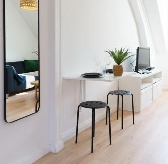 Saint-Quentin Apartment | Le perchoir ensoleillé 2Pers Wifi centre