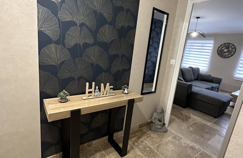 Replonges Apartment | Le petit Phuket