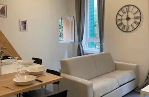 Richard Vitton - Chambovet Apartment | Le Petit Balzac - Cozy 2 People - Villeurbanne